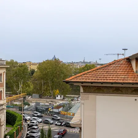 Apartment Elegant Penthouse With Terrace Rome