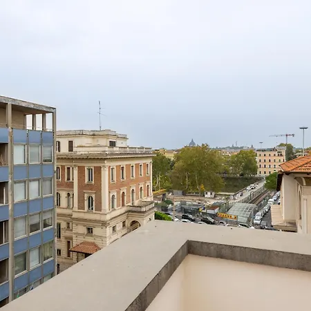 Apartment Elegant Penthouse With Terrace