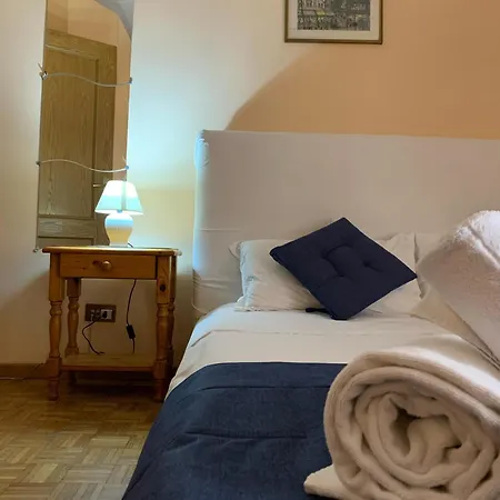 4 Season Bed & Breakfast 2*
