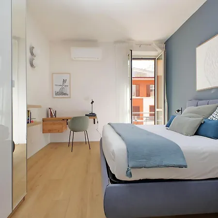 Ych-eleganza E Confort Vicino Metro Re Di Apartment Rome