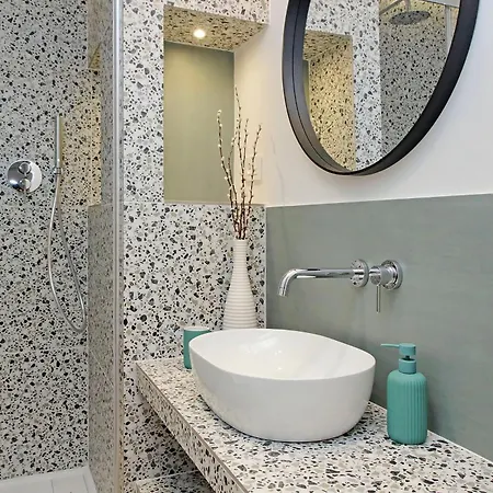 Apartment Ych-eleganza E Confort Vicino Metro Re Di