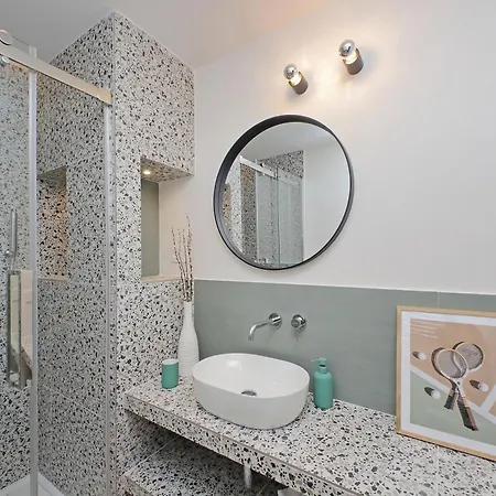 Ych-eleganza E Confort Vicino Metro Re Di Apartment Rome