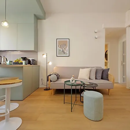 Apartment Ych-eleganza E Confort Vicino Metro Re Di *