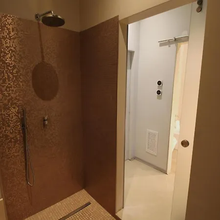 Domus 21 Luxury بيت ضيافة روما