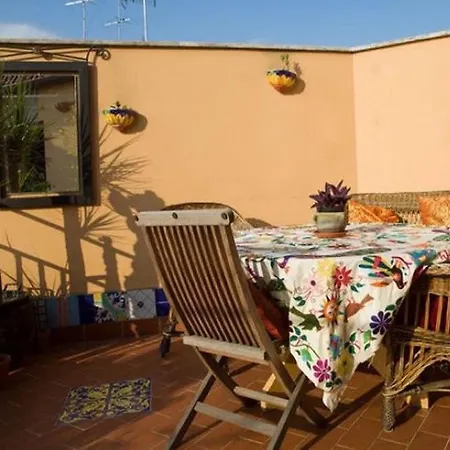Tranquilla Stanza Zen Con Terrazza A Trastevere! Quarto em Acomodações Particulares Roma