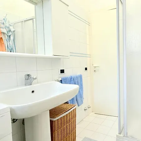 N300 - Numana, Bilocale Con Patio Attrezzato Apartment Rom