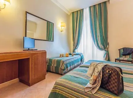 Hotel Raeli Lux
