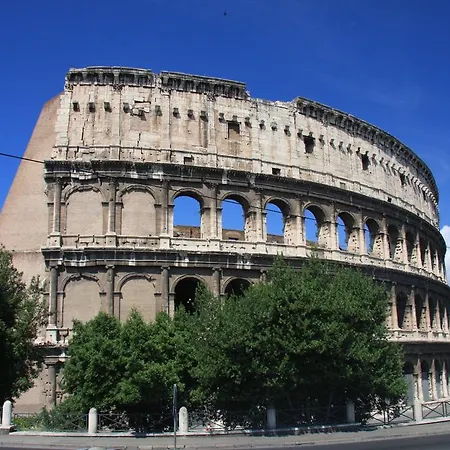 Viale Del Colosseo Bed & Breakfast Rome
