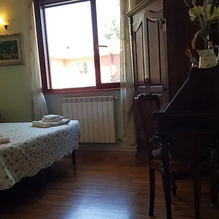 Bed & Breakfast Aurelia Garden Gold 2*
