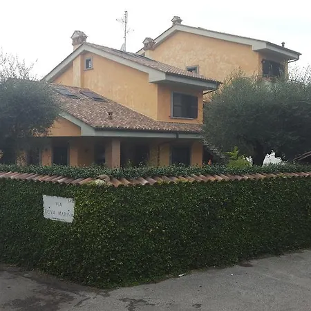 Bed & Breakfast Aurelia Garden Gold 2*
