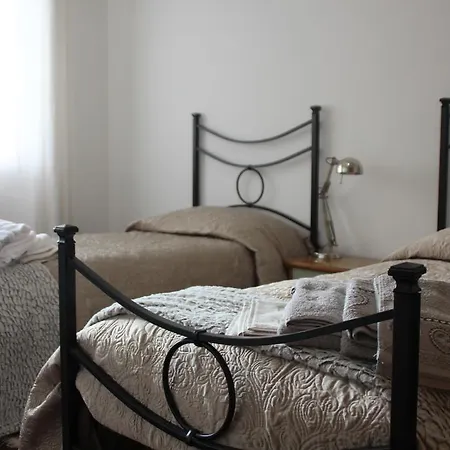 Masala Maria B&B Bed & Breakfast