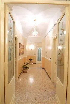 Casa Serafina Hotel 2*
