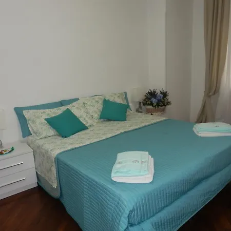 Casa Vacanze Ricordi Romani Apartment *