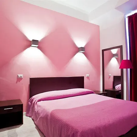 Domus Castrense 2*