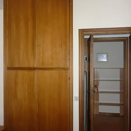 Eur Nir Aparthotel