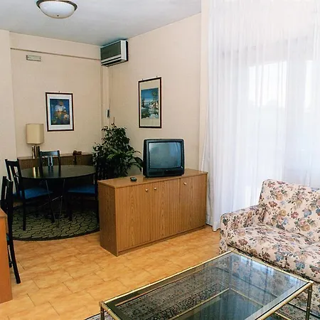 Eur Nir Aparthotel