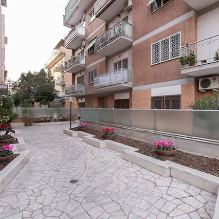 Pirhouse Apartman