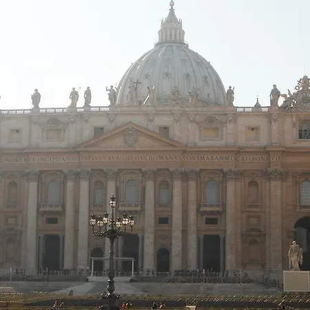 Vaticanfox 4* Rome