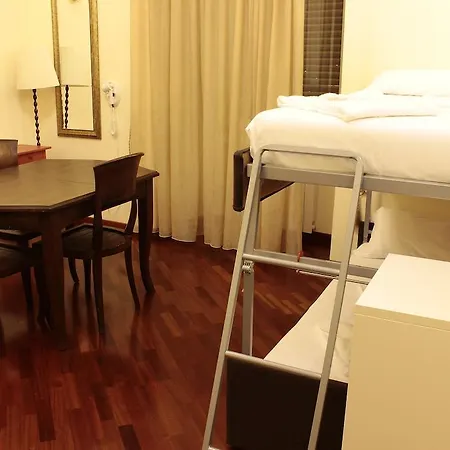 Hostal Nika *
