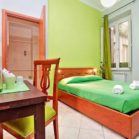 Guest house Lucky *