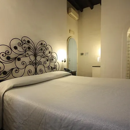 Hotel Termini 2*