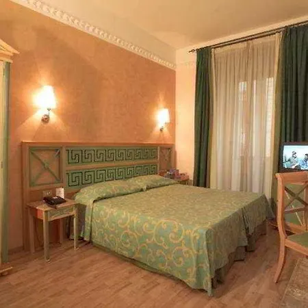 Hotel Exe Domus Aurea