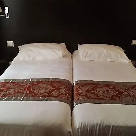 Hotel Regal Park