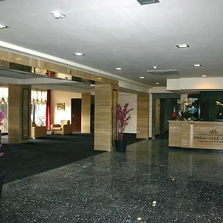 Hotel Regal Park