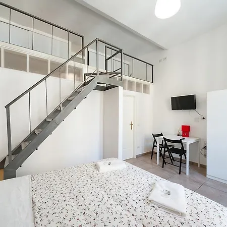 Sasa House Guest house *