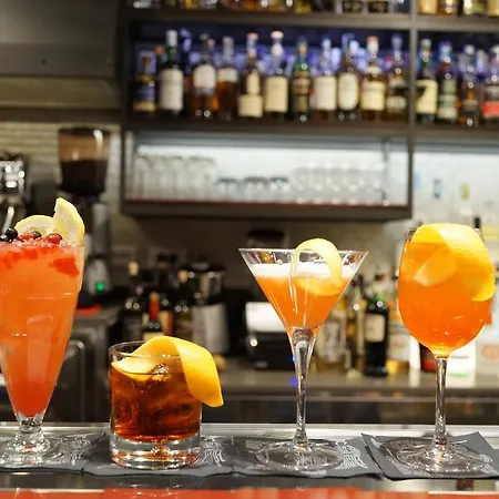 Alessandro Palace & Bar 호스텔 로마