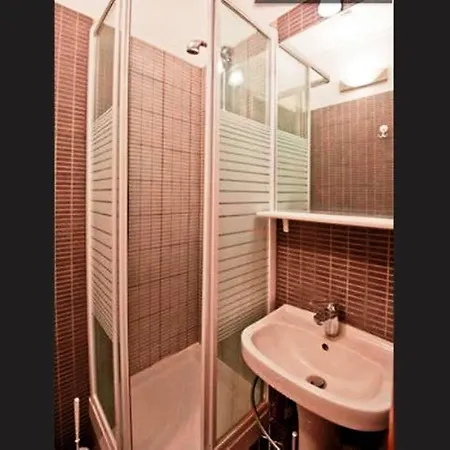 Julia's Domus Apartment