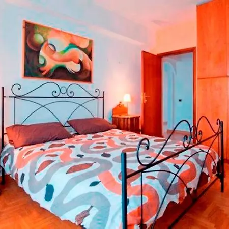 Julia's Domus Apartment *