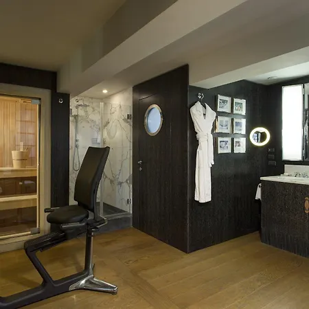 Apartahotel Portrait - Lungarno Collection