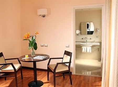 Regal Park Hotel 4*