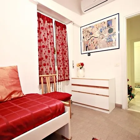 La Maison Rouge Holiday home *