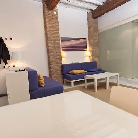 Casa Moroni Trastevere Apartment *