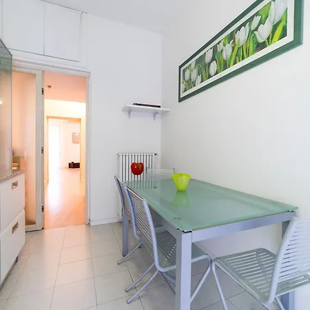 Modern Apt Francesco Duodo Apartment *
