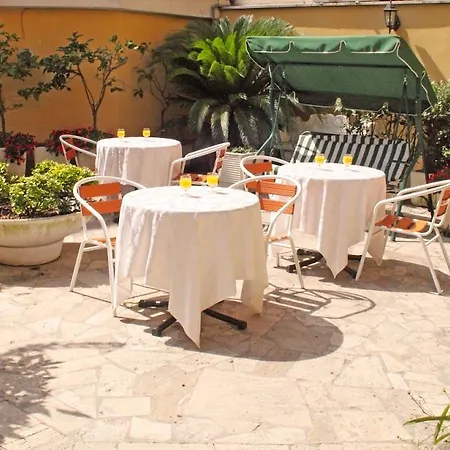 Edera Hotel 3*
