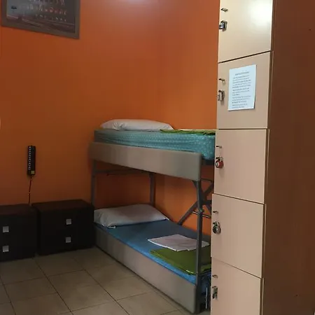 Hostal City Roma