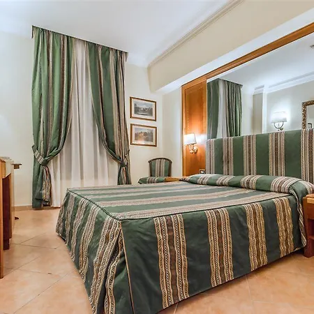 Raeli Archimede Ξενοδοχείο 4*