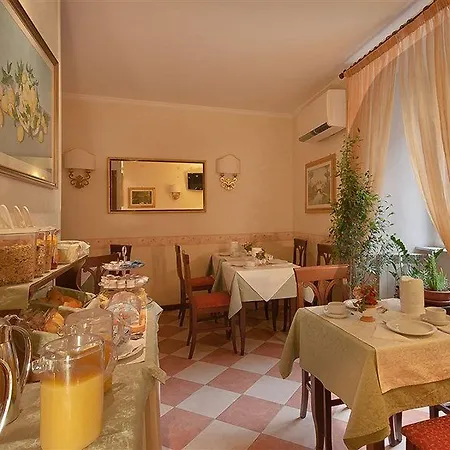 Silla Roma