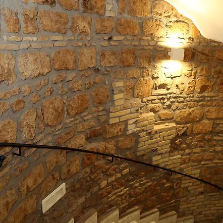 Hotel Borromeo
