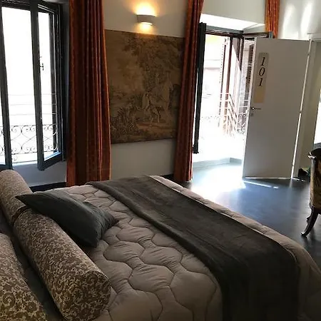 94 Piazza Di Spagna Penzion
