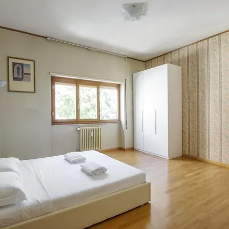 Luxury Macrobio Flat Rome