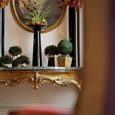 Aldrovandi Borghese Hotel