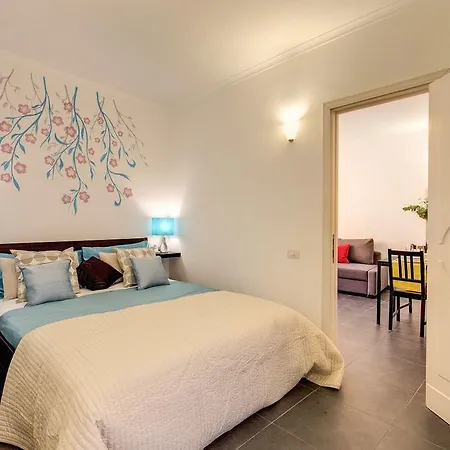 Apartament Elegant Behind The Colosseum Rzym