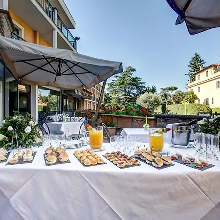 Appia Park 4*