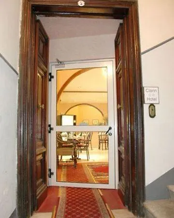 Hotel Clarin 2*