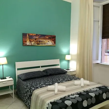 Amoraroma, Economy With Shared Bathrooms 3* רומא