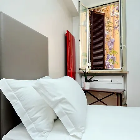 Hotel Il Glicine - Via Giulia